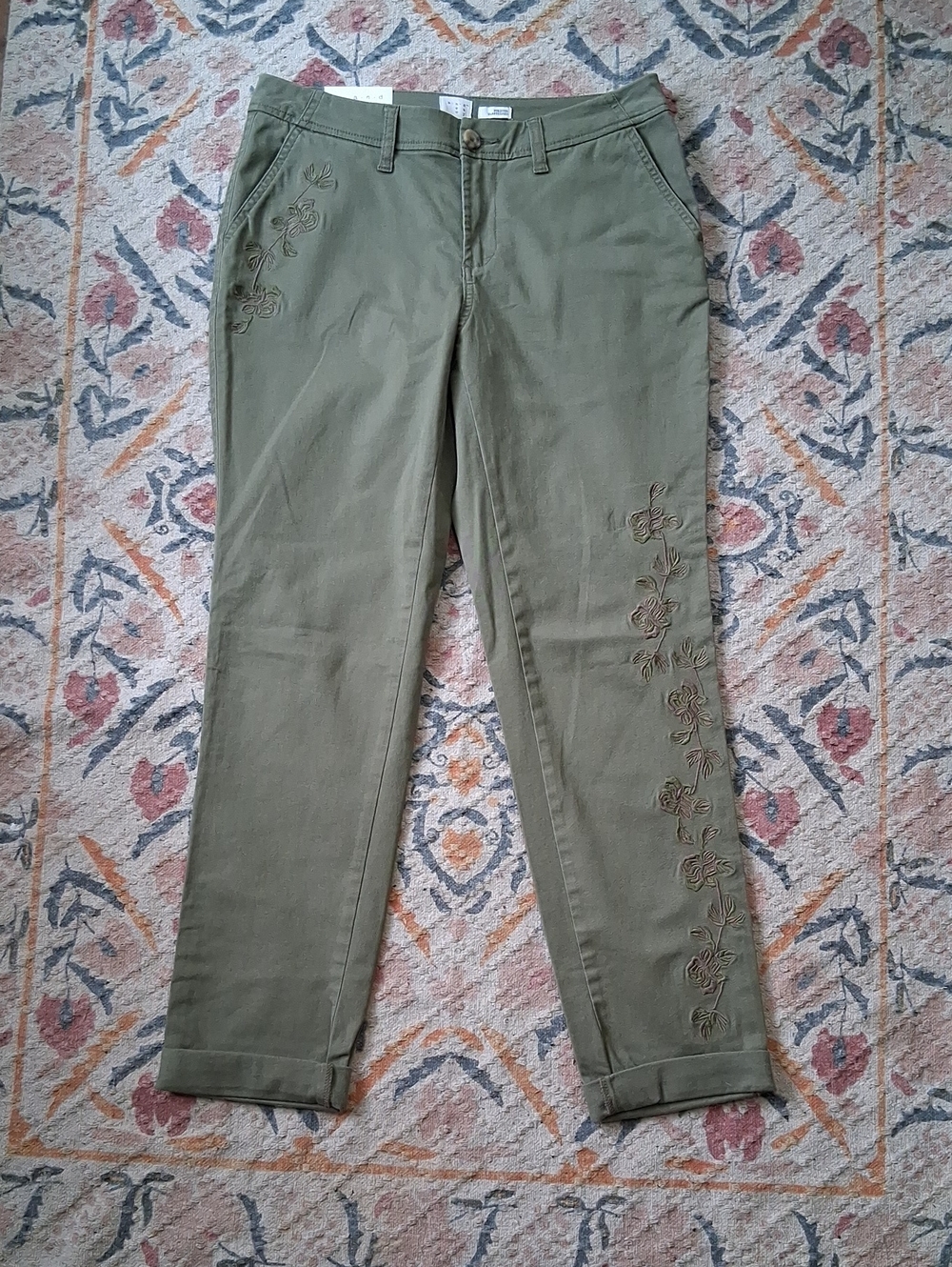 A.n.a Olive Embroidered Womens Crop Pants